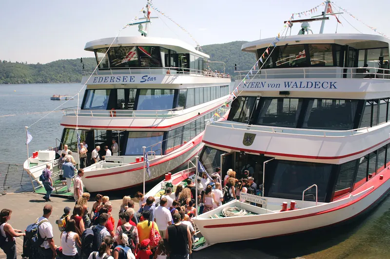 Fahrgastschiffe am Edersee